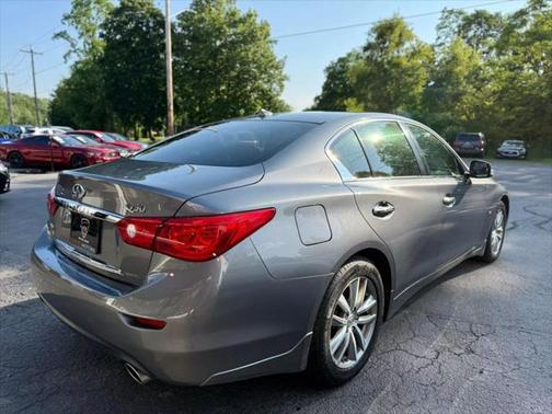 2015 INFINITI Q50 Premium