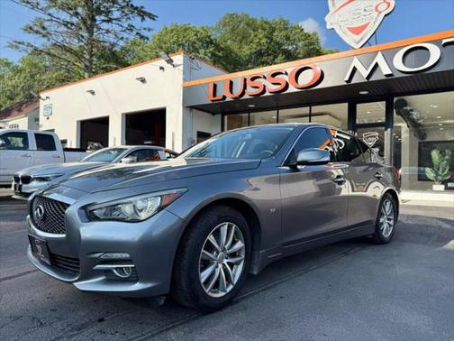 2015 INFINITI Q50 Premium
