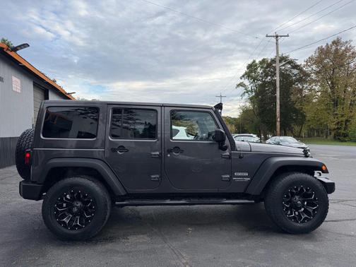 2018 Jeep Wrangler JK Unlimited Sport