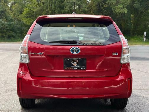 2012 Toyota Prius v Two