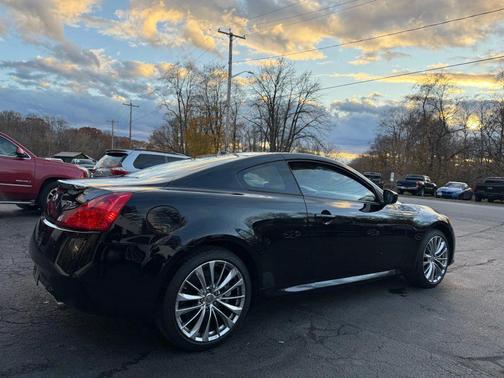 2012 INFINITI G37x Base