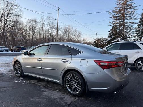 2016 Toyota Avalon XLE