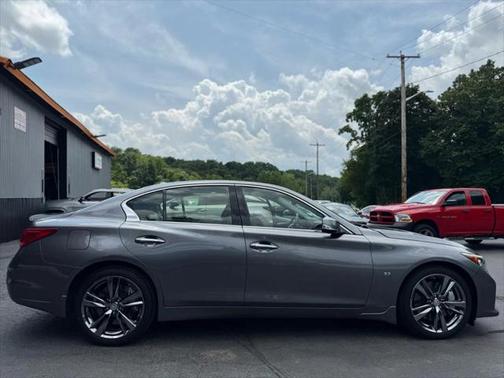 2015 INFINITI Q50 Sport