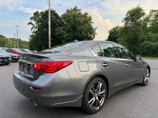 2015 INFINITI Q50 Sport