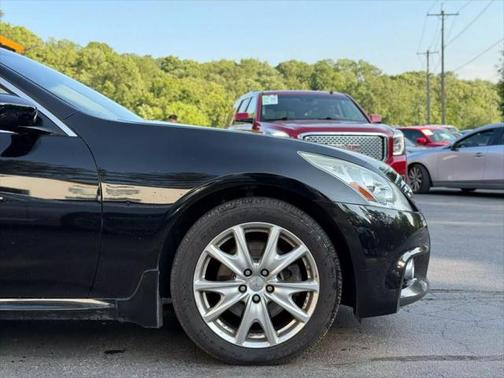 2011 INFINITI G37x Base