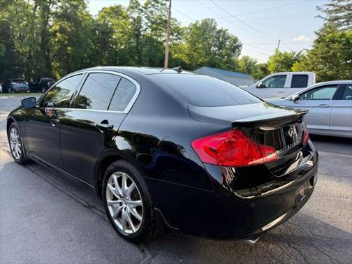2011 INFINITI G37x Base