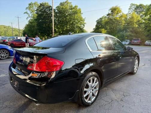 2011 INFINITI G37x Base
