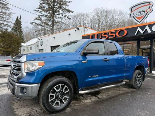 2017 Toyota Tundra SR5