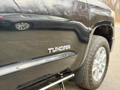 2018 Toyota Tundra SR5