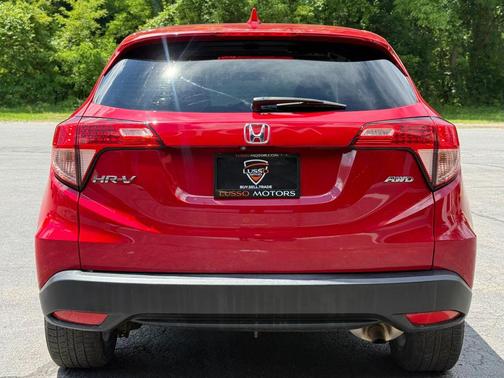 Red 2018 Honda HR-V EX