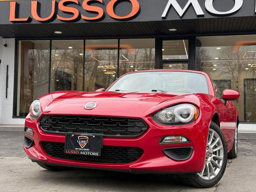 Red 2017 FIAT 124 Spider Base