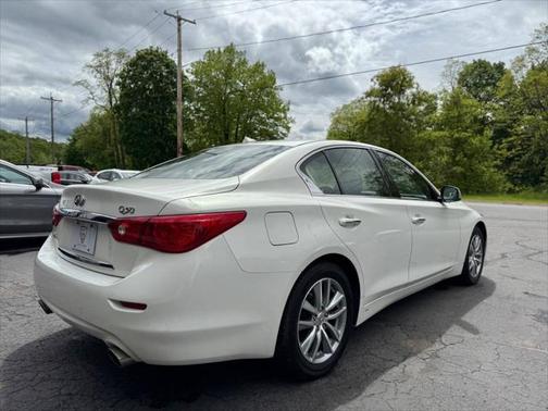 2014 INFINITI Q50 Premium