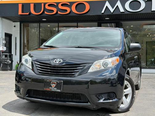 Black 2015 Toyota Sienna L