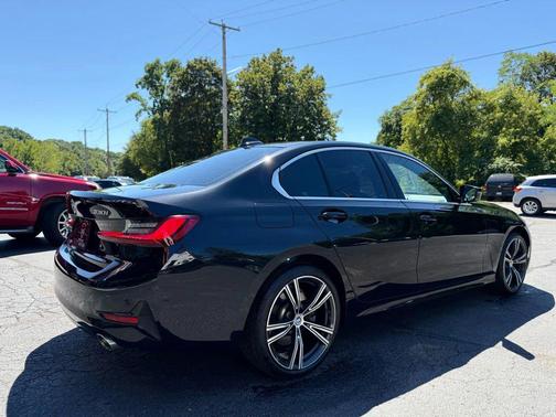 2022 BMW 330 xDrive