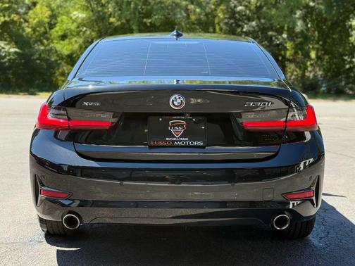 2022 BMW 330 xDrive