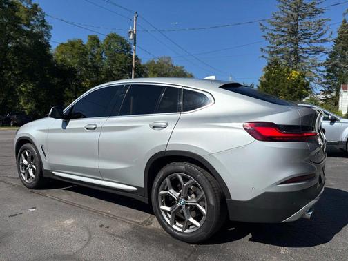 2021 BMW X4 xDrive30i