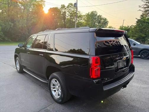 2016 Chevrolet Suburban LT