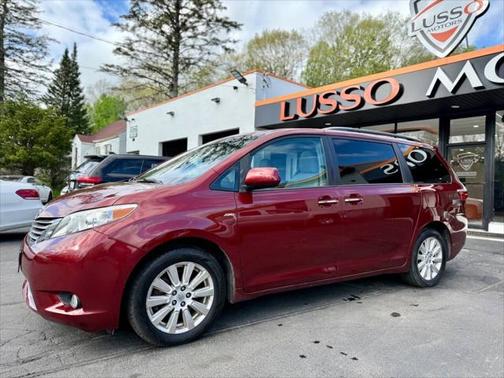 2017 Toyota Sienna XLE Premium