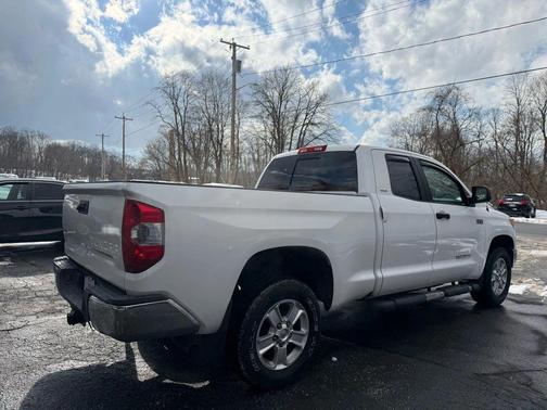 2014 Toyota Tundra SR5