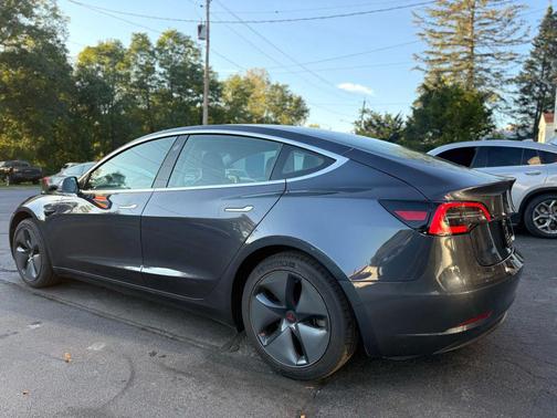 2020 Tesla Model 3 Standard Range