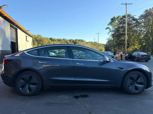 2020 Tesla Model 3 Standard Range