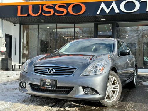 2010 INFINITI G37x Base