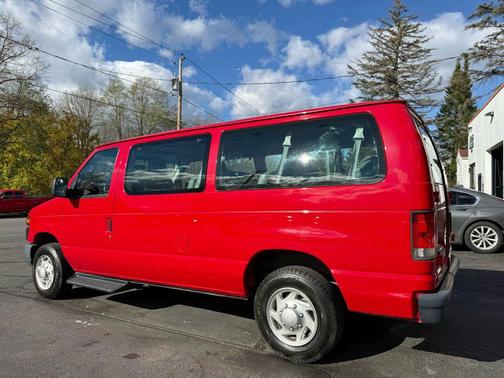 2014 Ford E350 Super Duty XL