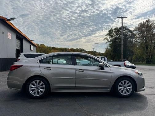 2016 Subaru Legacy Premium
