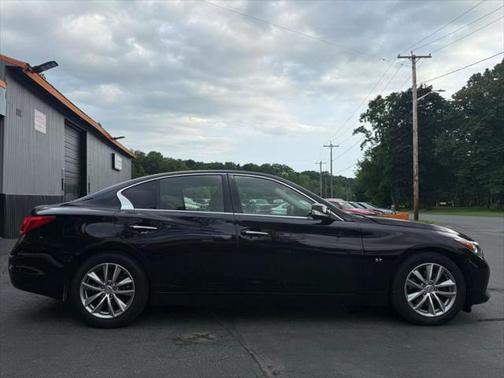 2014 INFINITI Q50 Premium