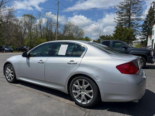 Silver 2013 INFINITI G37 Journey