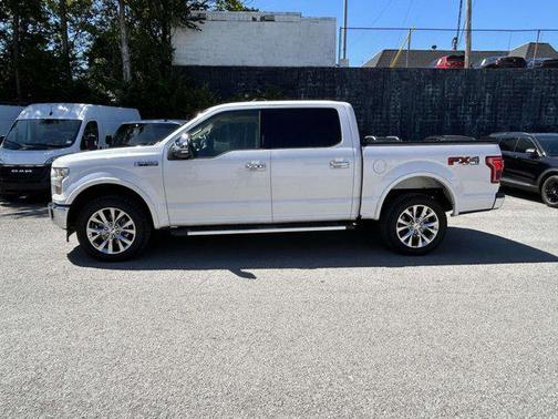 White Platinum Clearcoat Metallic 2017 Ford F-150 Lariat