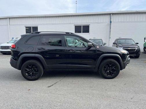 2018 Jeep Cherokee Trailhawk