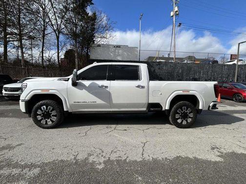 2024 GMC Sierra 2500 Denali