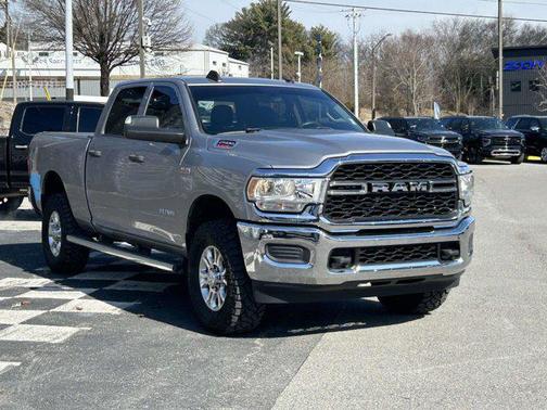 2019 RAM 2500 Tradesman Crew Cab 4x4 6'4' Box