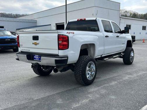 Summit White 2019 Chevrolet Silverado 2500 WT