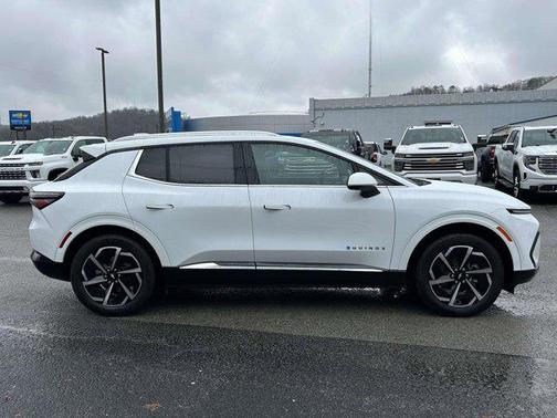 2025 Chevrolet Equinox EV LT