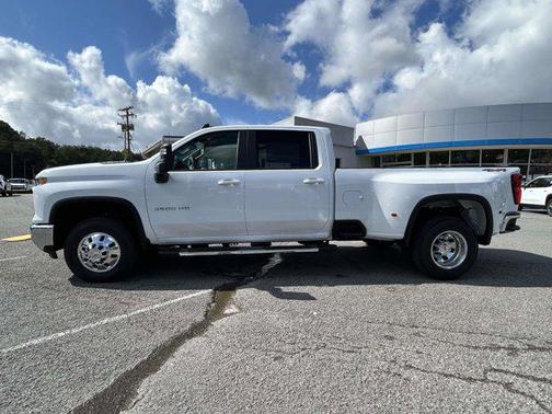 2026 Chevrolet Silverado 3500 LT