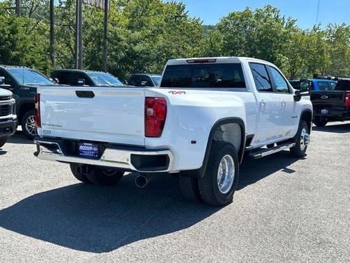 2026 Chevrolet Silverado 3500 LT