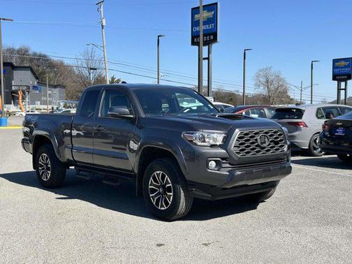 2022 Toyota Tacoma TRD Sport