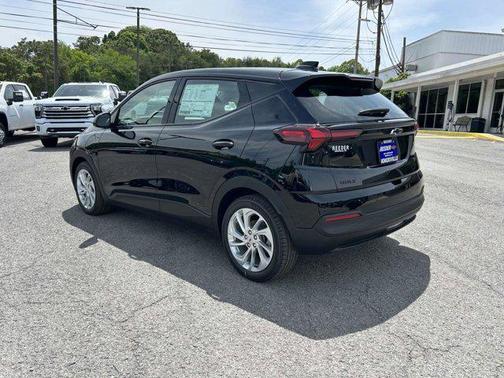 Mosaic Black Metallic 2027 Chevrolet Bolt LT FWD