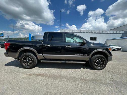 2019 Nissan Titan Platinum Reserve