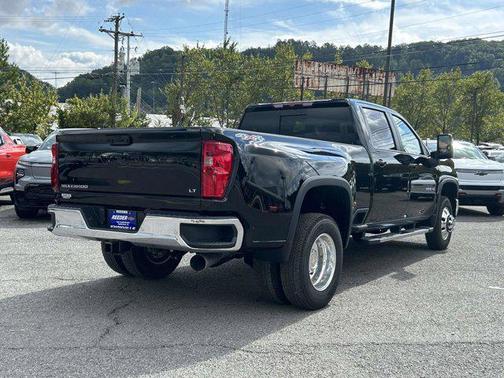 2026 Chevrolet Silverado 3500 LT