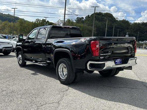 2026 Chevrolet Silverado 3500 LT