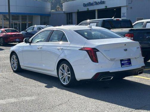 2024 Cadillac CT4 Luxury