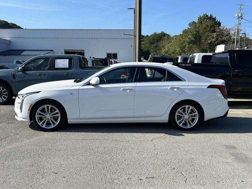 2024 Cadillac CT4 Luxury
