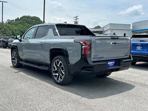 2025 Chevrolet Silverado EV RST
