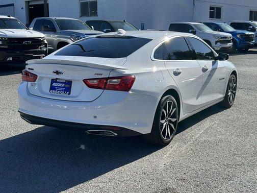 2022 Chevrolet Malibu FWD RS