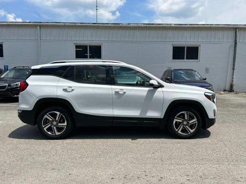 2021 GMC Terrain SLT