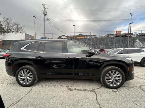 2025 Buick Enclave Preferred FWD