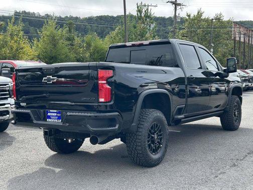 2025 Chevrolet Silverado 2500 4WD Crew Cab Standard Bed ZR2